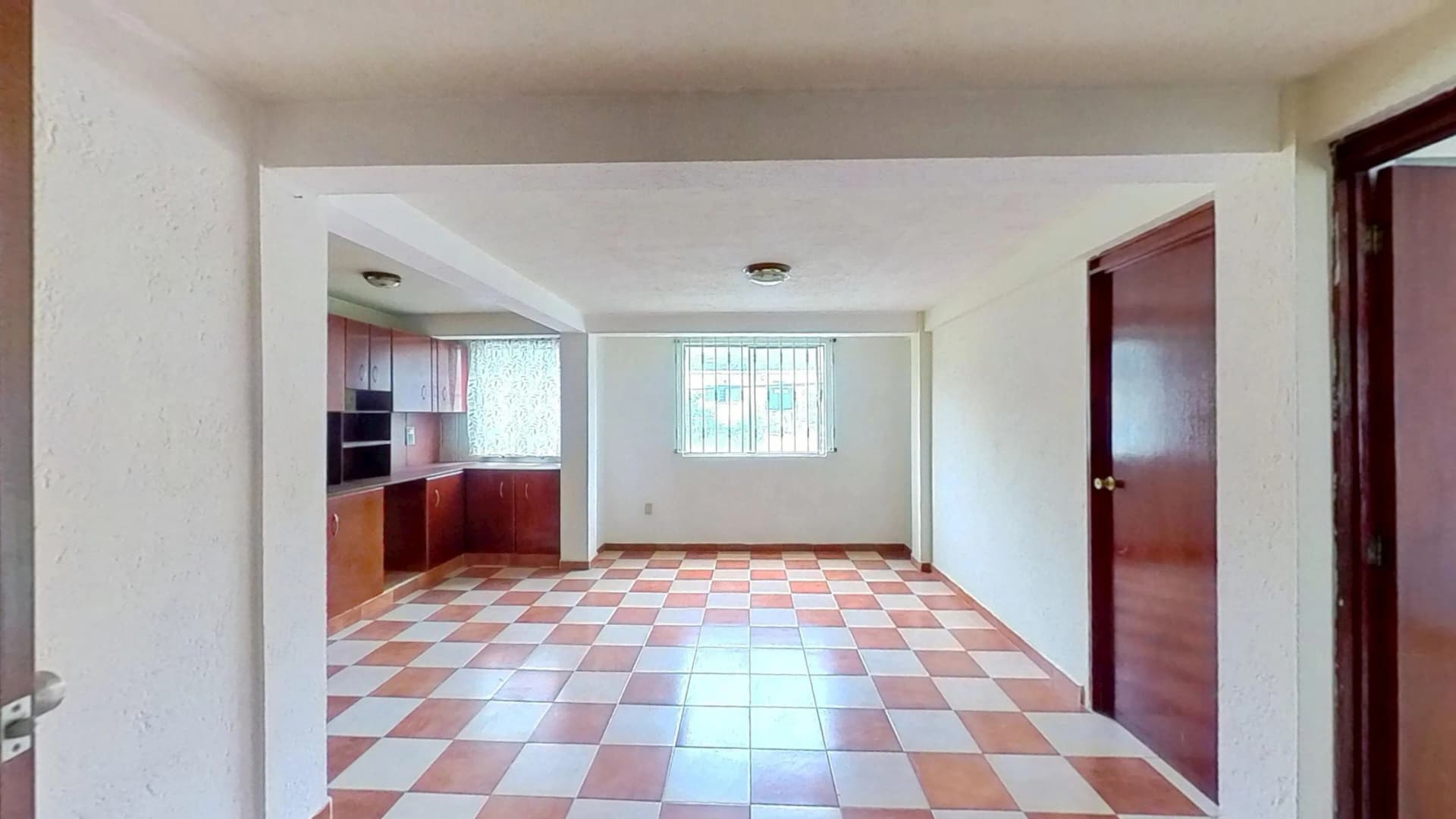 Residencia + 2 departamentos adicionales — foto 4