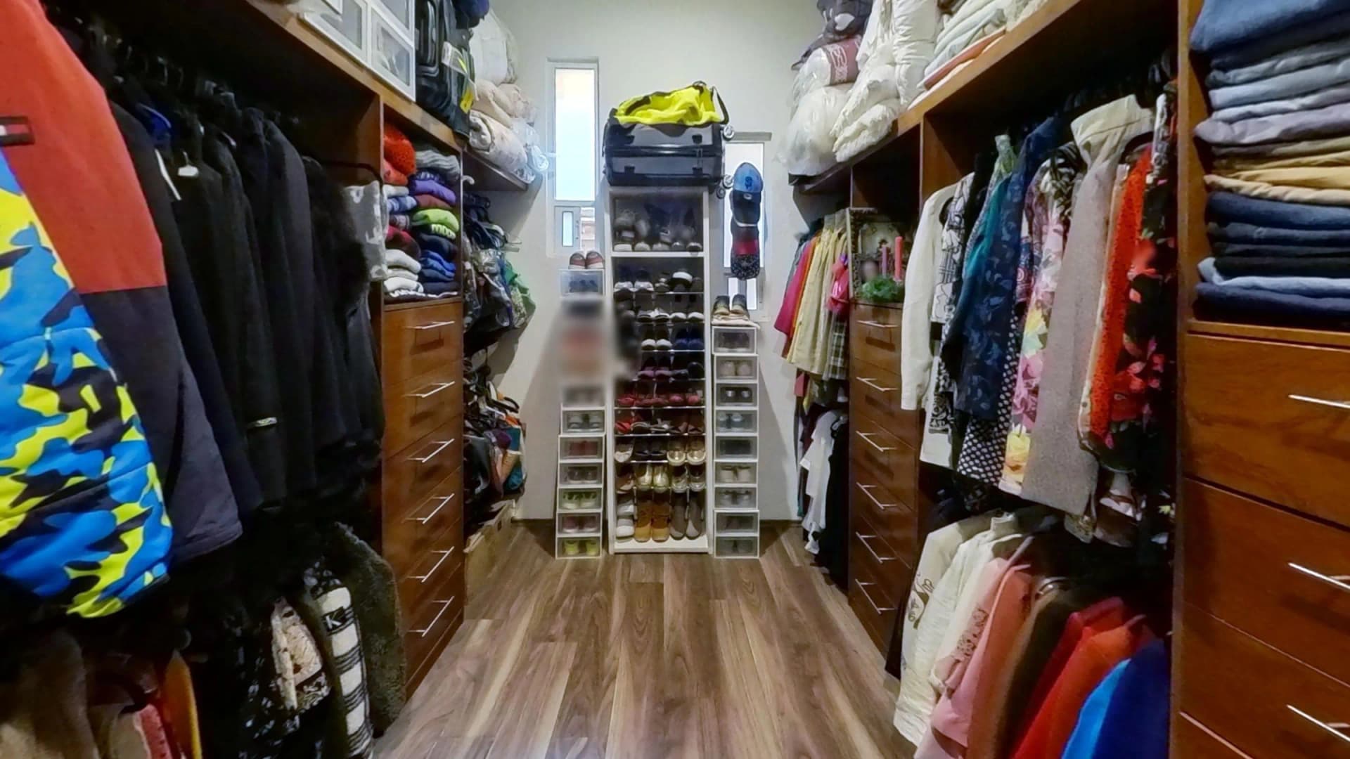 Hermosa y amplia residencia con bellos espacios verdes — foto 12
