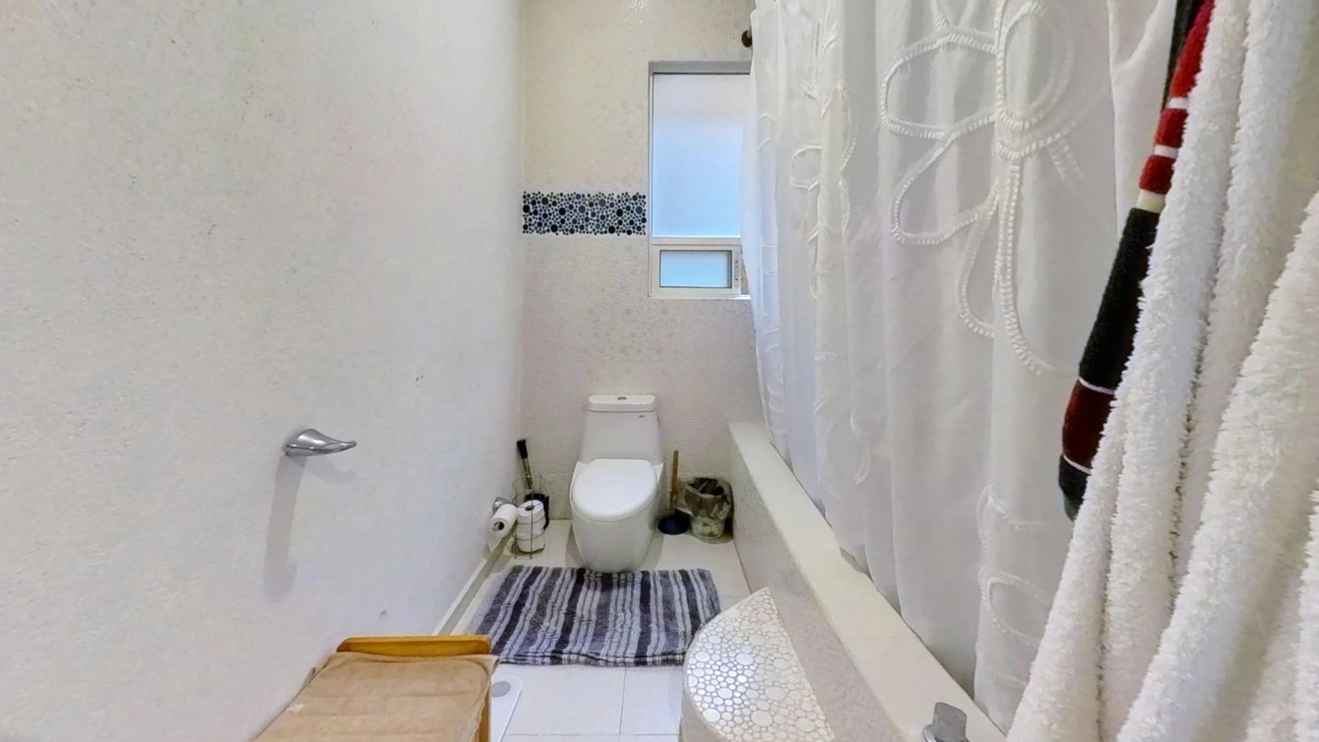 Hermosa y amplia residencia con bellos espacios verdes — foto 11