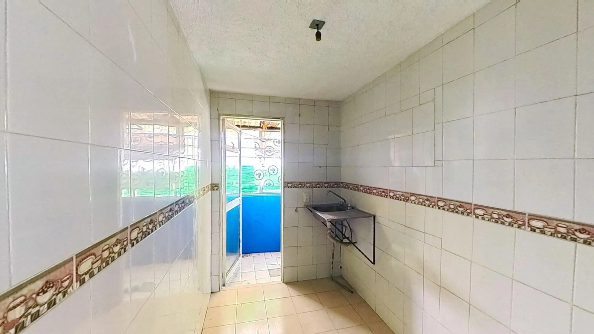 Casa amplia y bién iluminada con cochera — foto 9