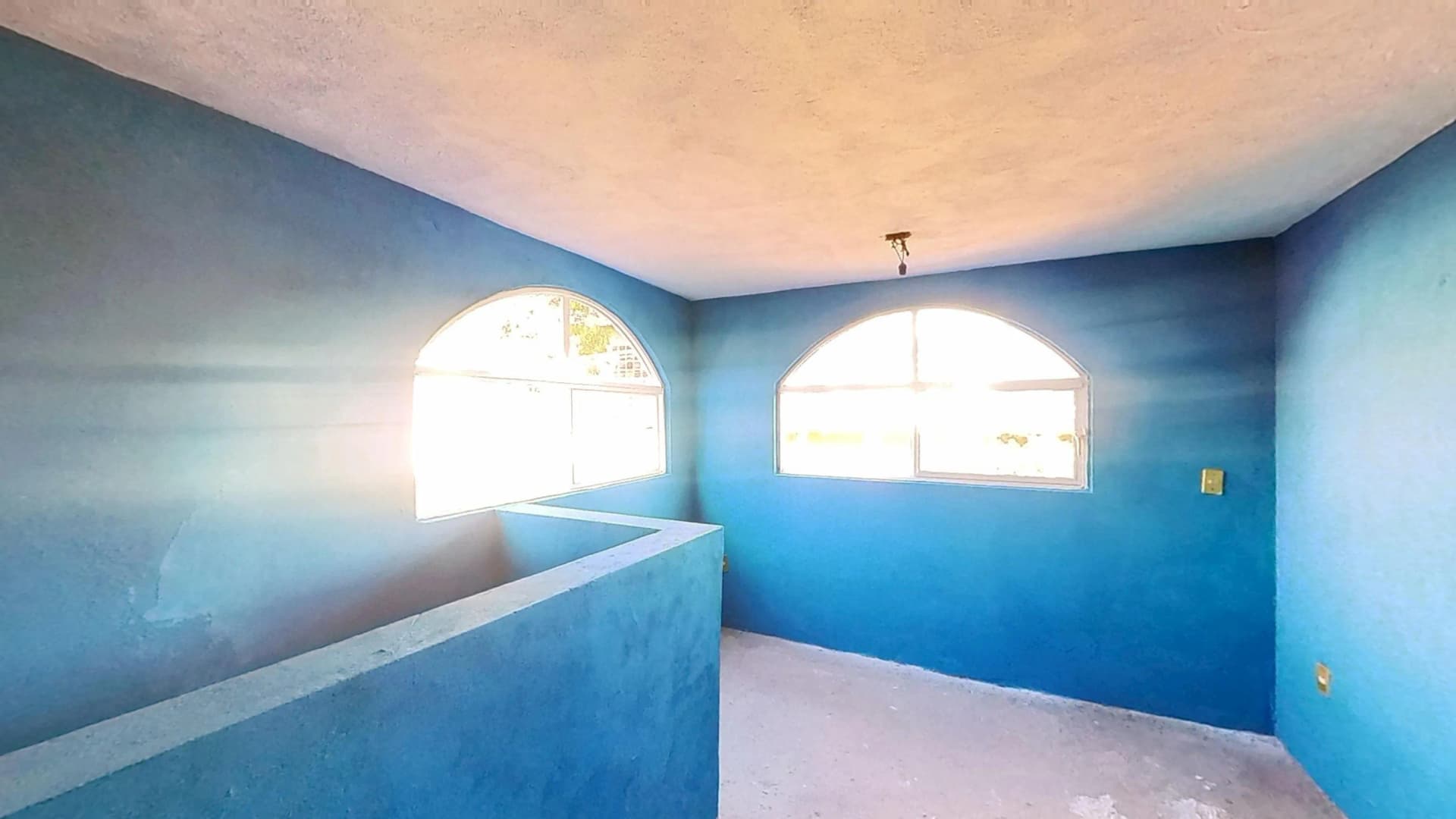 Casa amplia y bién iluminada con cochera — foto 5