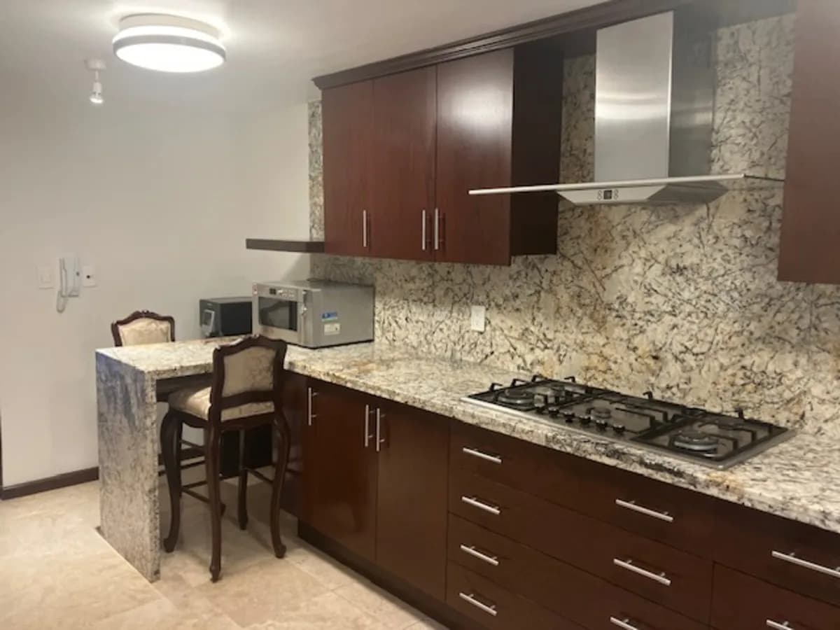 PRECIOSA CASA EN CONDOMINIO CON ACABADOS DE LUJO — foto 9