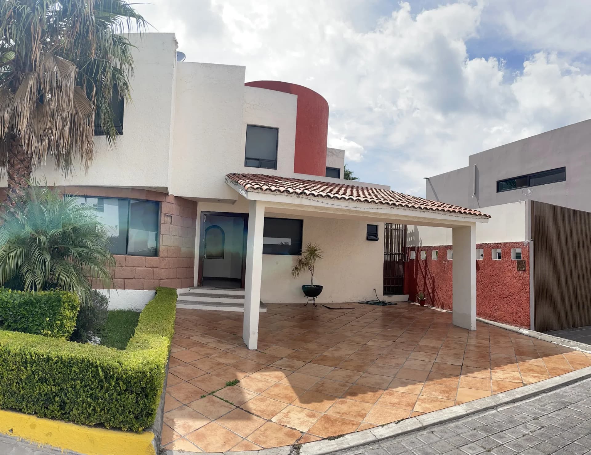 Residencia en Venta, Bosques de Morillotla. 3 Recámaras + Suite de Servicio — foto 1