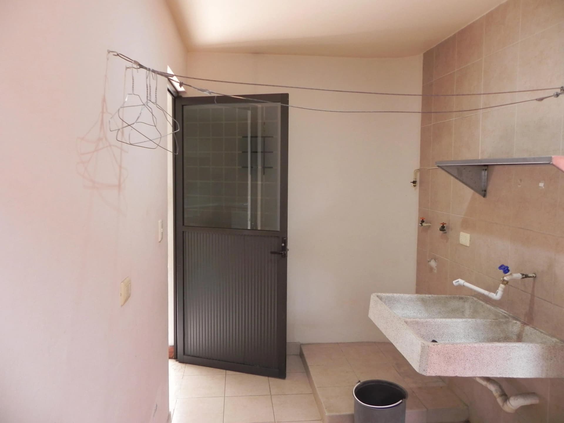 Residencia en Venta, Bosques de Morillotla. 3 Recámaras + Suite de Servicio — foto 11