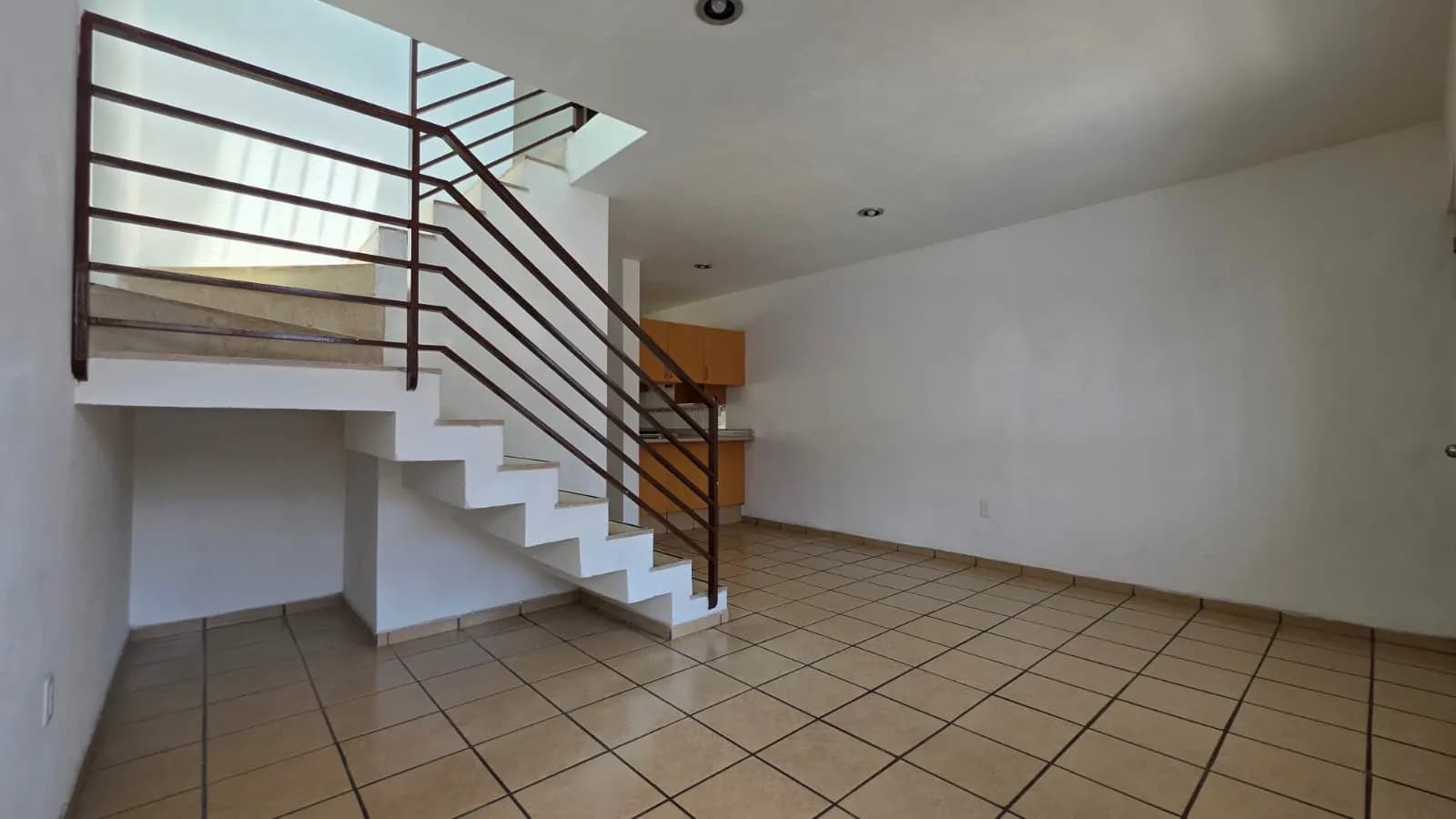 PARQUES DEL BOSQUE CASA EN RENTA — foto 3