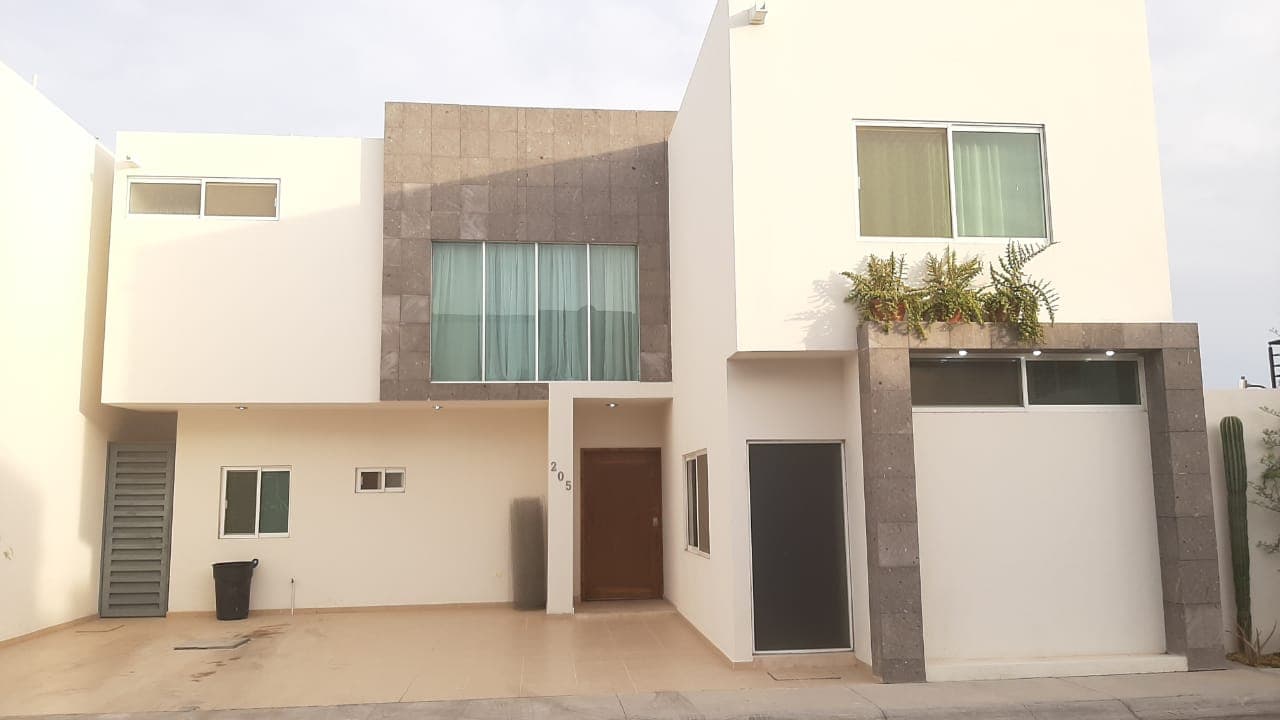 CASA EN RENTA LA PAZ,  LA POSADA — foto 1