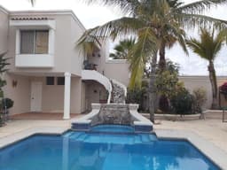 CASA EN VENTA EN LA PAZ, COL BELLAVISTA