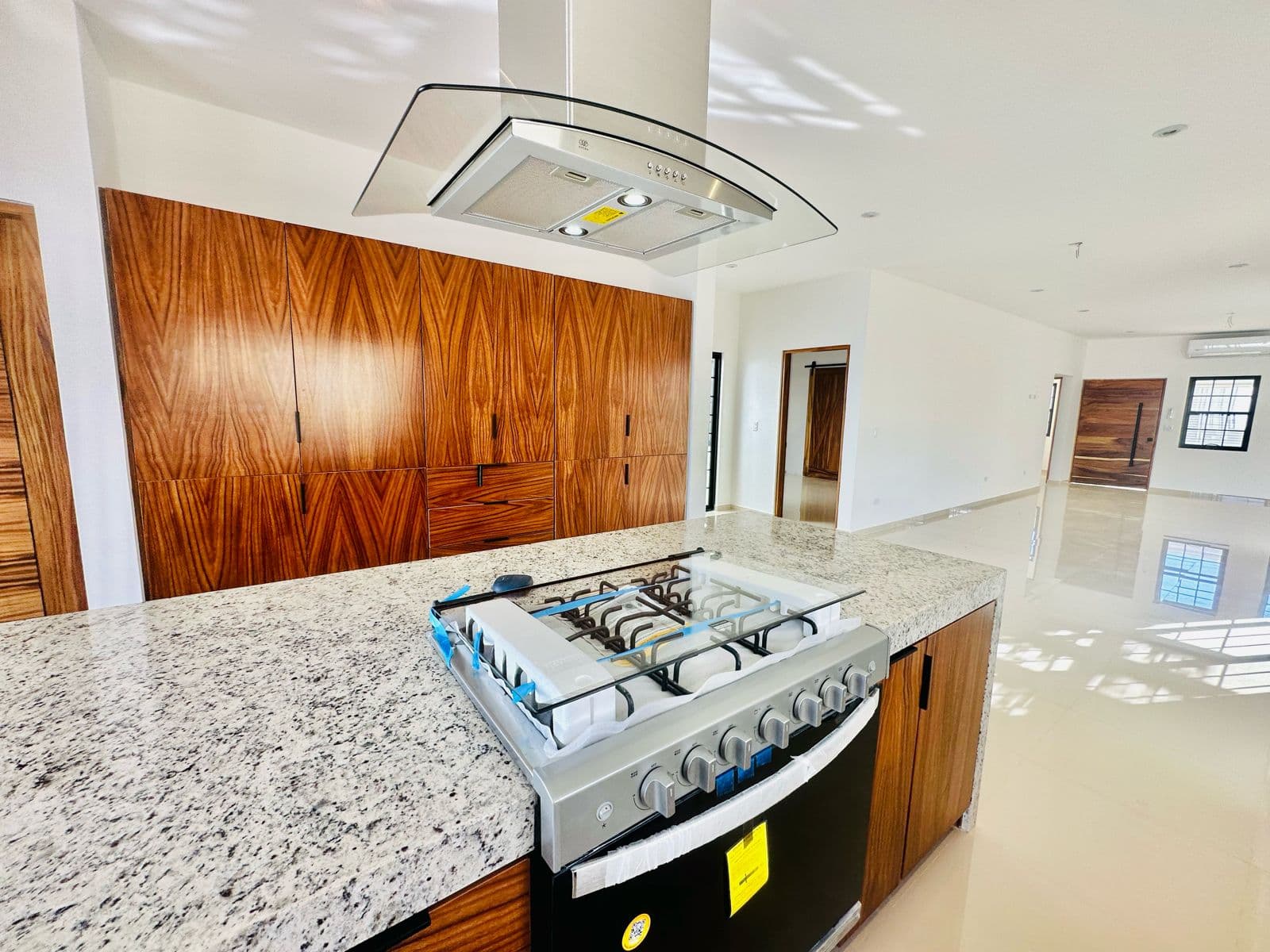 CASA EN VENTA EN LA PAZ, BCS, EL CENTENARIO — foto 2