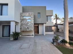 Casa en Renta en La Paz, B.C.S., Fracc.FIDEPAZ, amueblada, equipada, con piscina y área social.