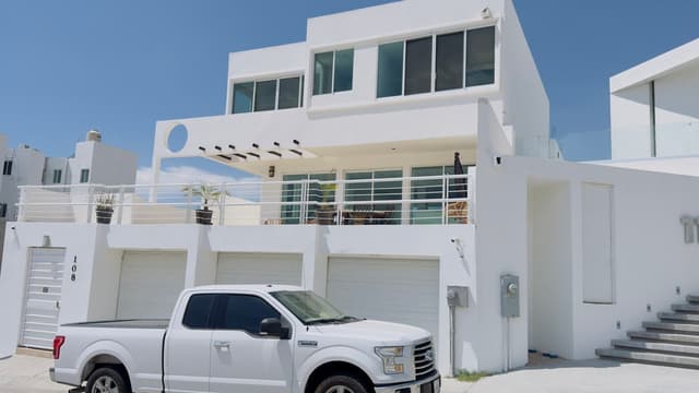 CASA EN VENTA EN LA PAZ, BCS, RESIDENCIAL LOMAS DE PALMIRA
