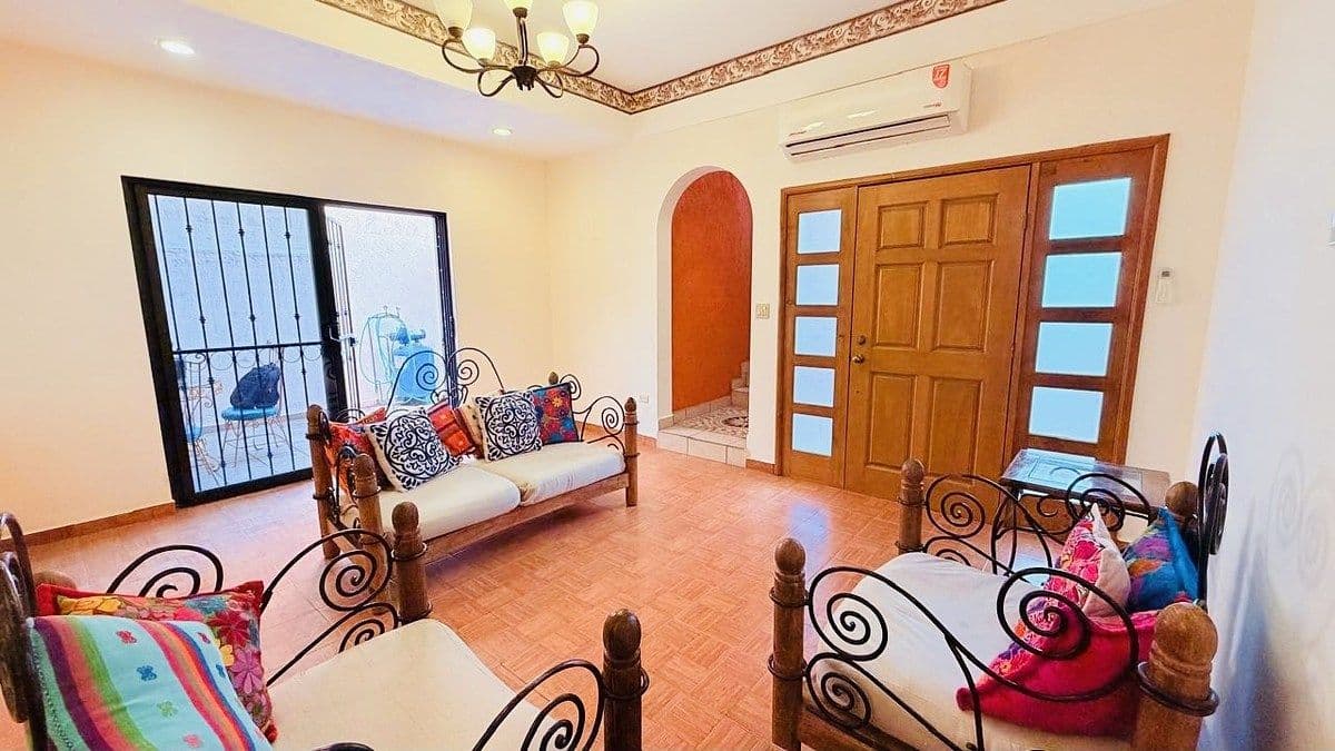 CASA EN VENTA EN LA PAZ, BCS, CÉNTRICA — foto 14