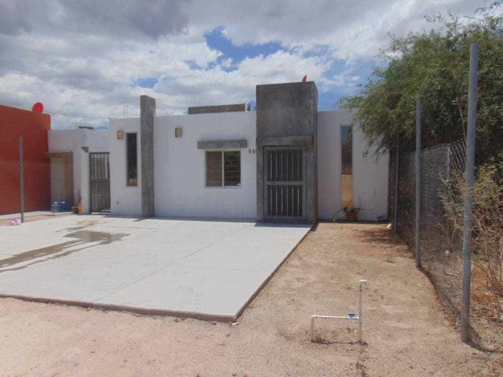 House in the centenario — foto 1