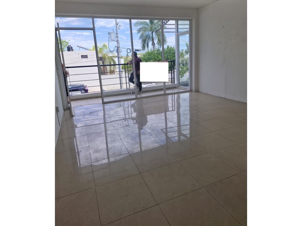 Monte Carlo Local Comercial en Renta sobre Avenida Principal — foto 2