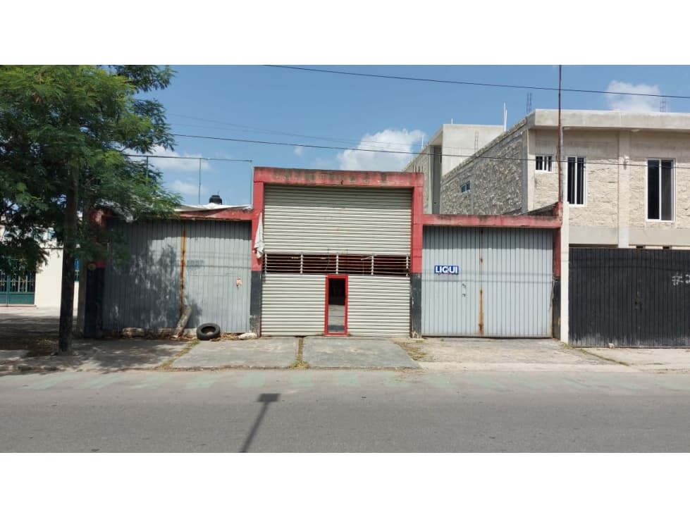Yucalpetén Local Comercial en Venta cerca de Av. Canek — foto 1