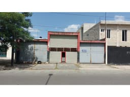 Yucalpetén Local Comercial en Venta cerca de Av. Canek