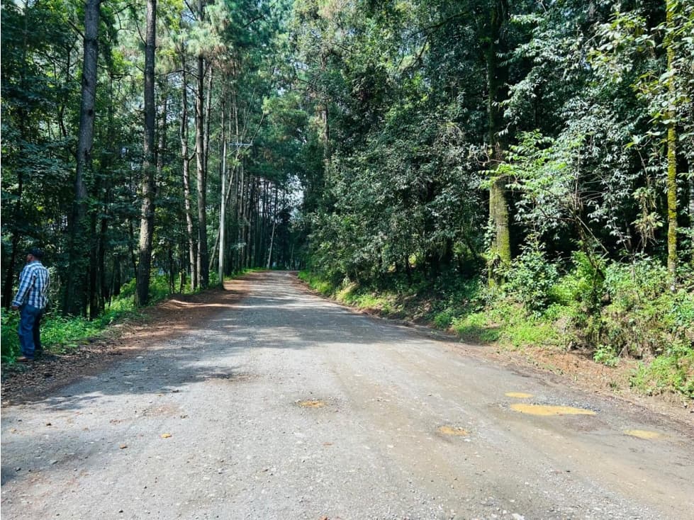TERRENO EN VENTA EN EXCLUSIVA ZONA EN VALLE DE BRAVO — foto 2
