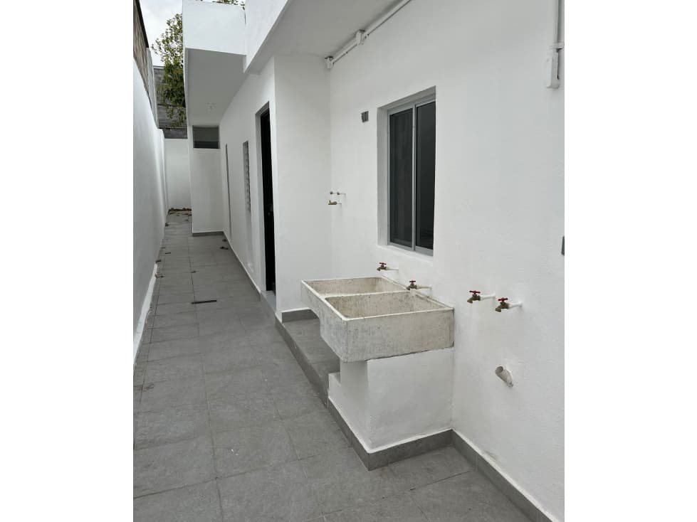CASA EN VENTA EN LA COL. LARRALDE (QUINCE DE MAYO),MTY CENTRO — foto 3