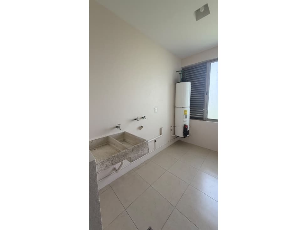 DEPARTAMENTO EN VENTA Y/O RENTA COPA DE ORO — foto 5