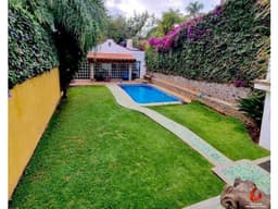 Casa de un nivel en Rancho Cortes, al norte de Cuernavaca