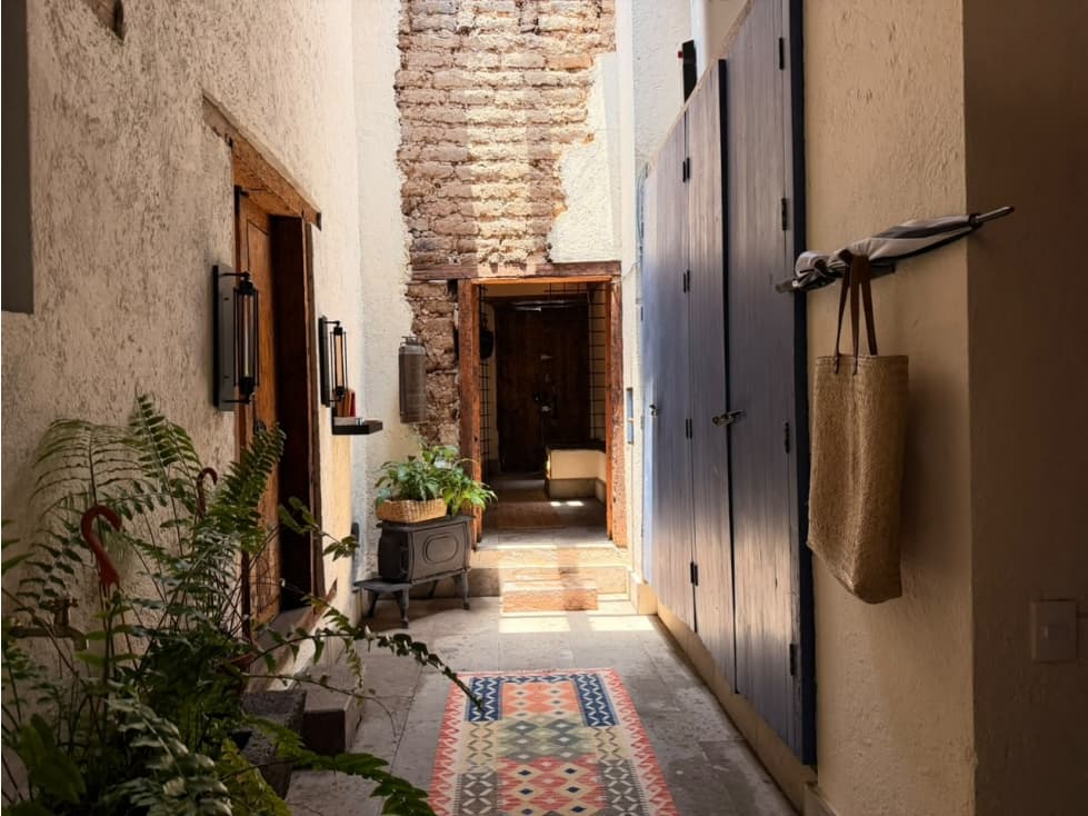 CASA EN VENTA EN VALLE DE BRAVO CENTRO — foto 2