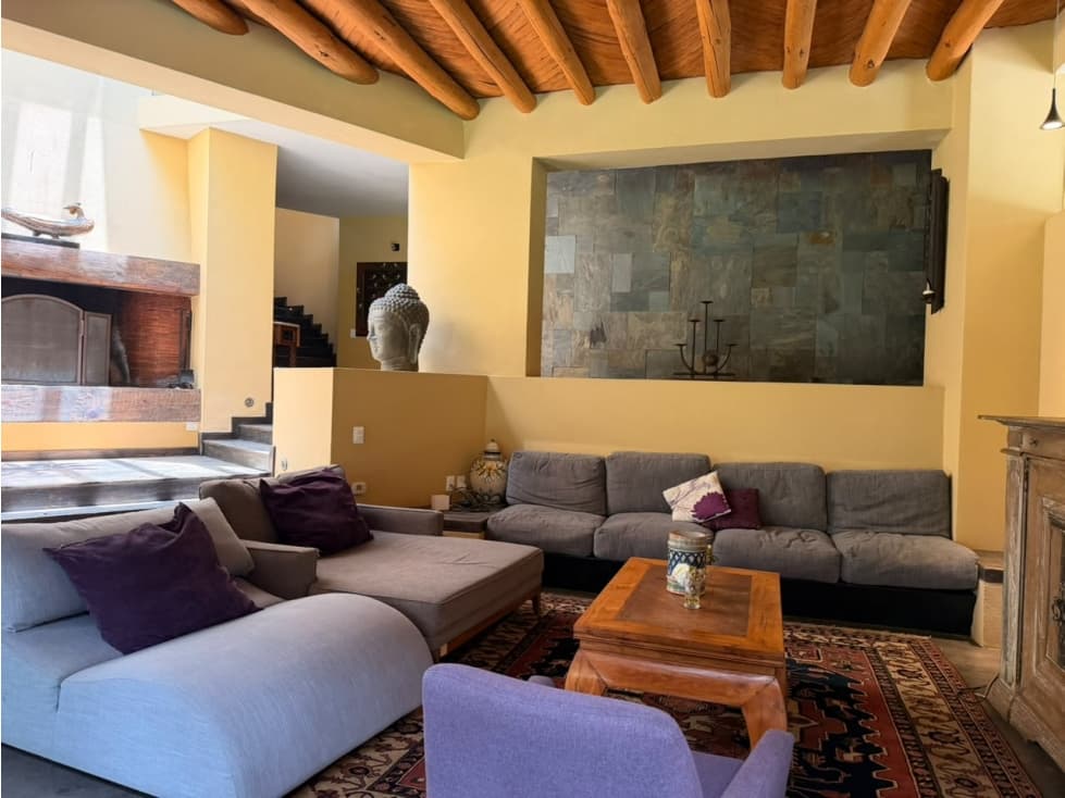 CASA EN VENTA DENTRO DEL CLUB DE GOLF, AVANDARO — foto 4