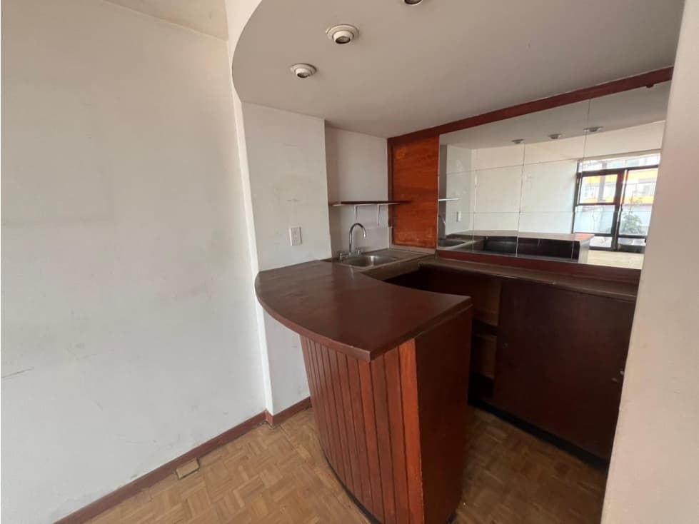 EXCELENTE PISO DE OFICINAS EN RENTA SOBRE INSURGENTES — foto 1