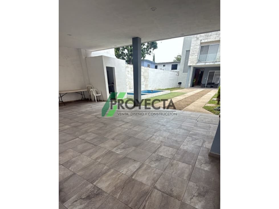 CASA CON ALBERCA EN RENTA — foto 1