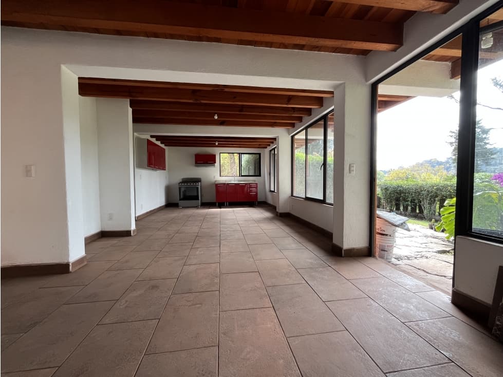 CASA EN VENTA I VALLE DE BRAVO I VISTA A LA PEÑA — foto 2