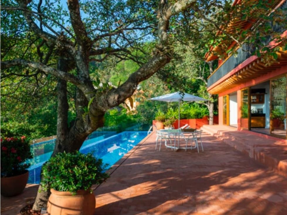 CASA EN VENTA | VISTA AL LAGO | VALLE DE BRAVO | AMUEBLADA — foto 1