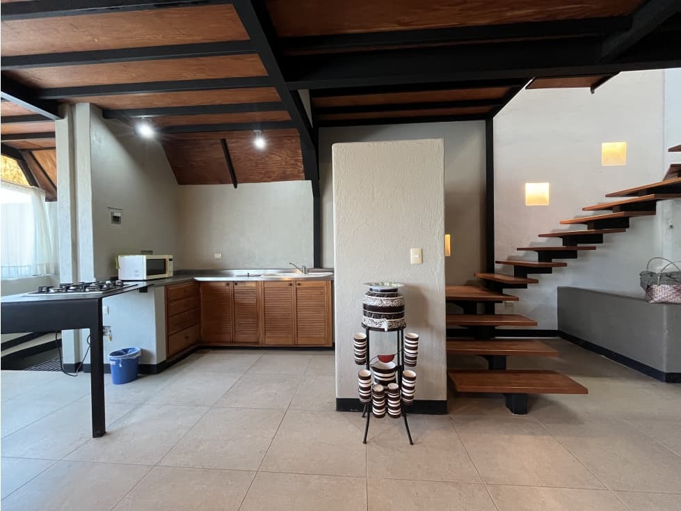 CASA EN VENTA I VALLE DE BRAVO I VISTA AL LAGO — foto 2