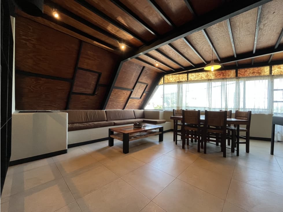 CASA EN VENTA I VALLE DE BRAVO I VISTA AL LAGO — foto 1