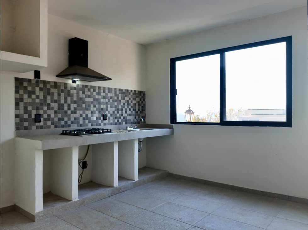 CASA EN RENTA | JARDIN | SIN MUEBLES | VALLE DE BRAVO — foto 4