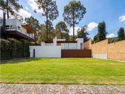 CASA EN RENTA I AMPLIO JARDÍN I AVÁNDARO I VALLE DE BRAVO