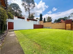 CASA EN VENTA I AMPLIO JARDÍN I AVÁNDARO I VALLE DE BRAVO