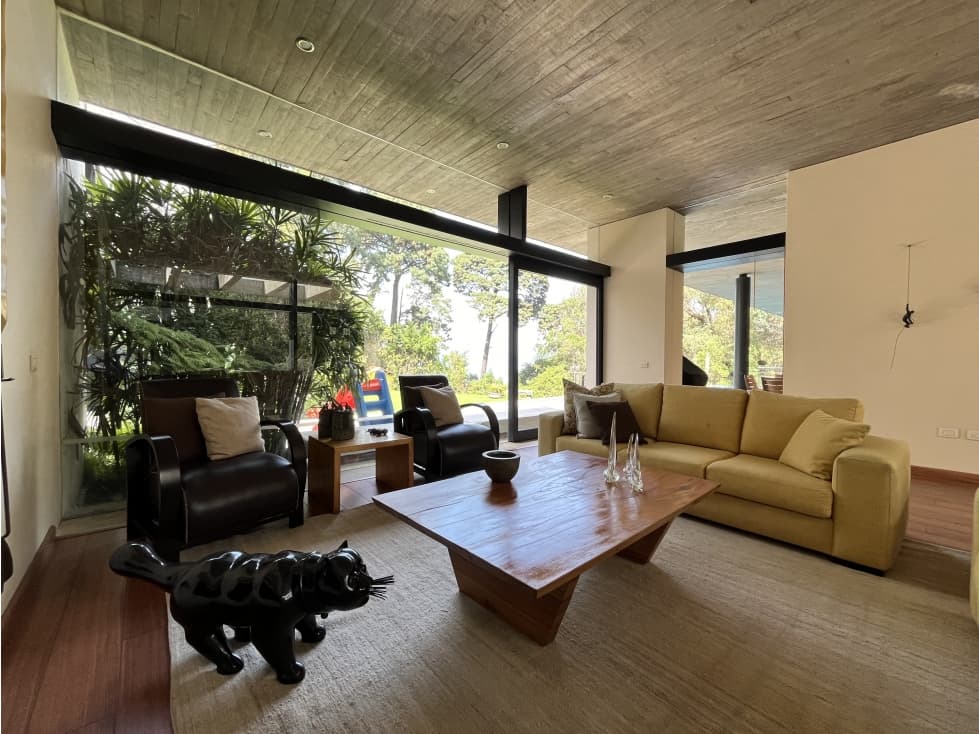 CASA EN VENTA | AVÁNDARO | VISTA AL LAGO — foto 4