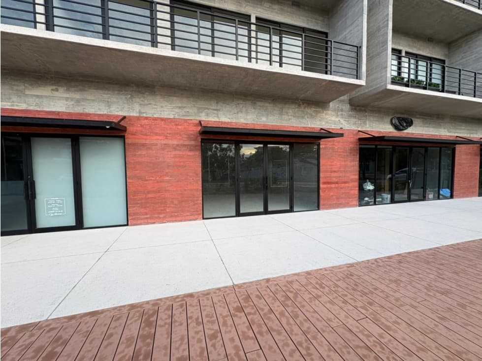 AVENIDA NADER LOCAL EN RENTA/VENTA — foto 4