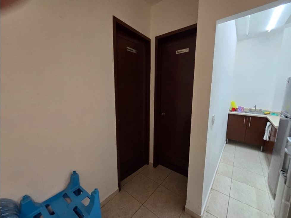 Se renta Local Comercial de 500 m2 sobre av. Bonampak - Cancún — foto 2