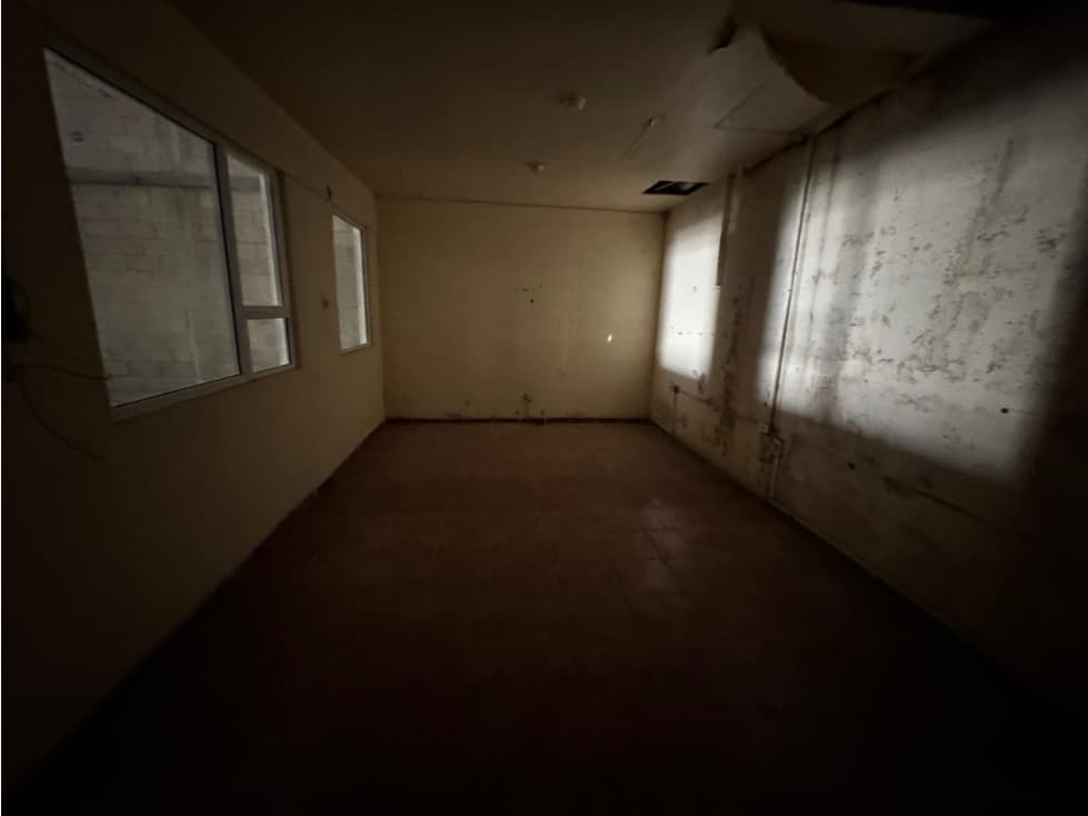 Bodega de 350 m2 en renta en zona industral Cancún — foto 4