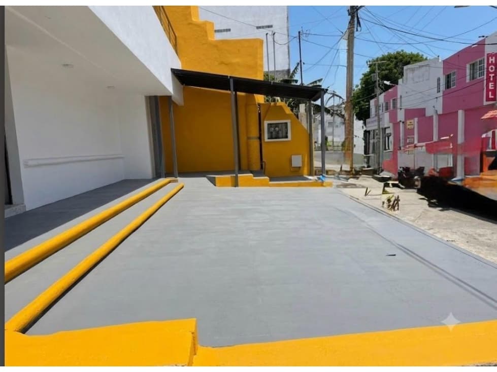 Renta Local Comercial sobre Av Uxmal Centro de Cancún — foto 5