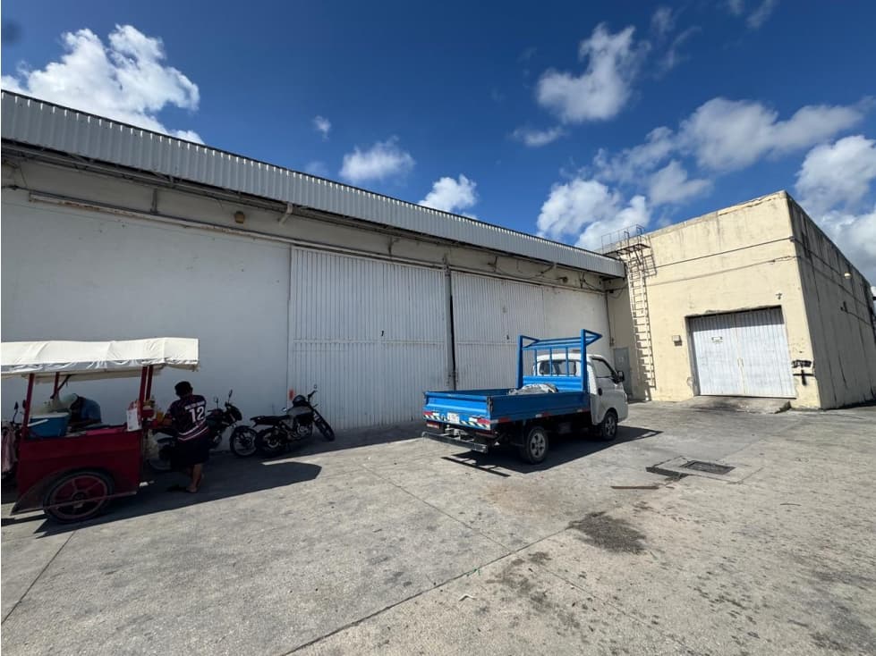 Bodega en renta de 300 m2 en Av. Colosio, Cancún — foto 3