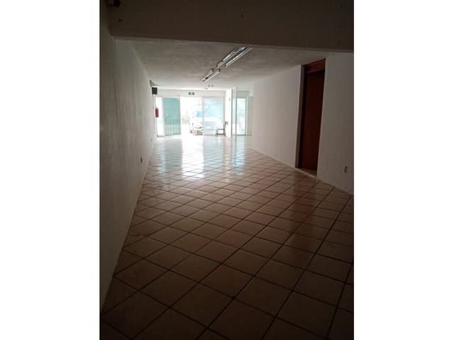 Local en renta en zona industrial