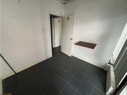 LOCAL EN RENTA DE 85 M2 EN AV DE LA RAZA EN PLANTA BAJA DE LA PLAZA