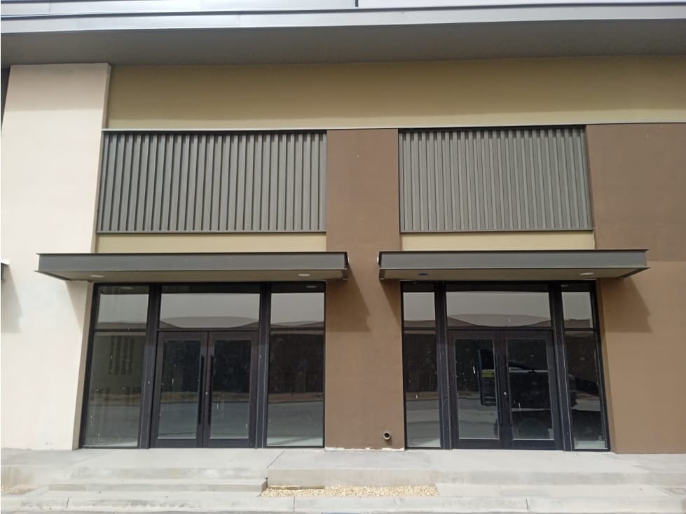LOCAL EN RENTA DE 100 M2 EN LAS TORRES PARA SMALL SHOP — foto 5