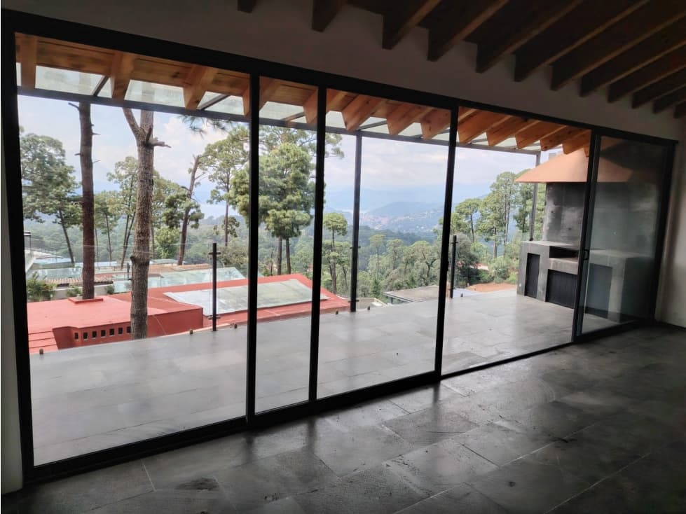 CASA EN RENTA DENTRO DE RESIDENCIAL EN AVÁNDARO — foto 1