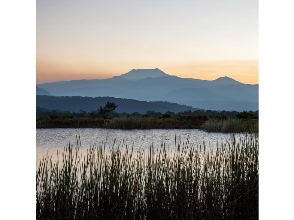Terreno en venta dentro de fraccionamiento en Valle de Bravo — foto 1