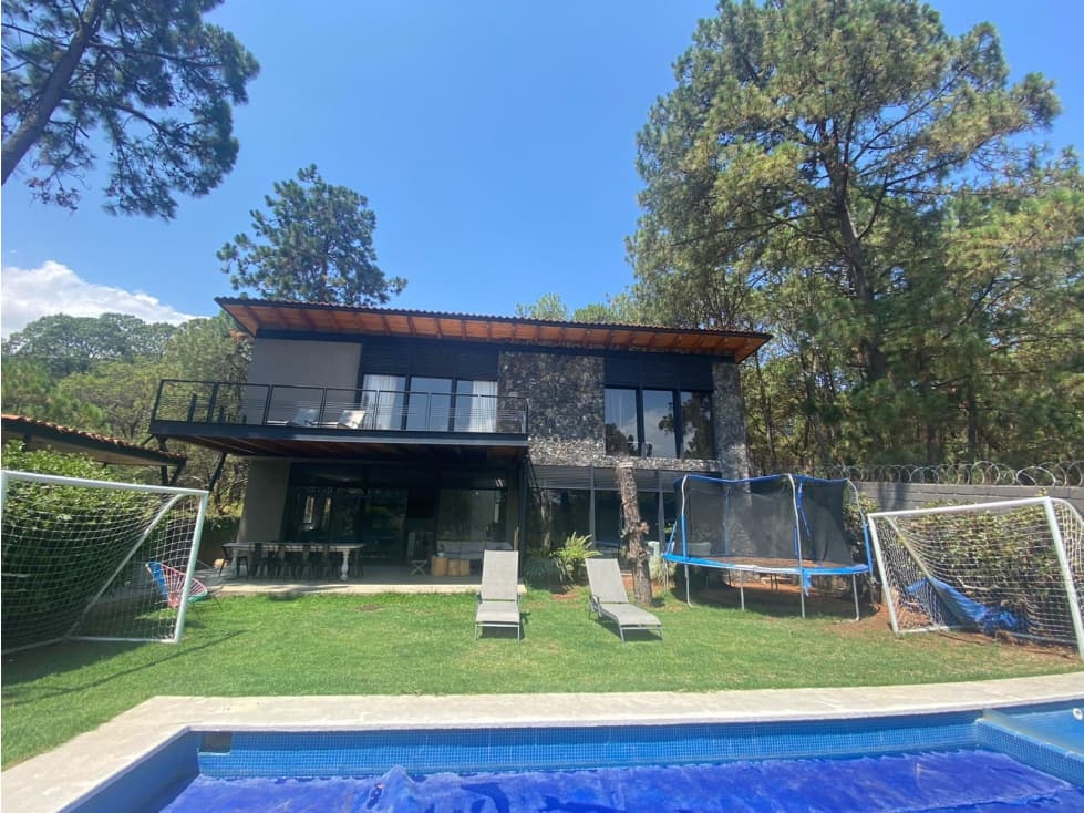 Casa en renta en Avándaro Valle de Bravo — foto 1