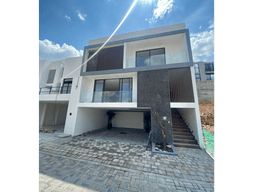 VENTA DE CASA EN LOMAS DE ANGELOPOLIS