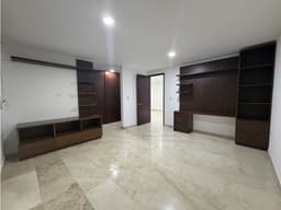 CASA EN RENTA EN LOMAS DE ANGELOPOLIS 4 RECAMARAS CON BAÑO