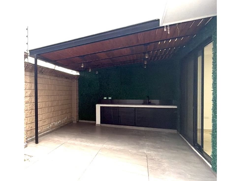 RENTA DE CASA EN LOMAS DE ANGELOPOLIS — foto 4