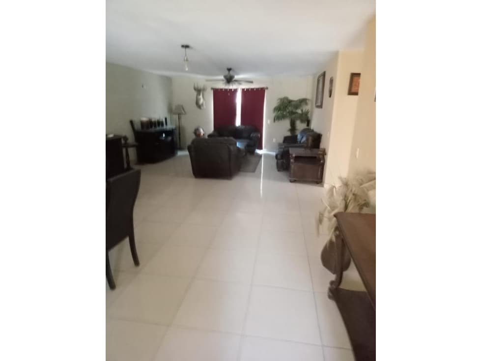 CASA EN VENTA CON TERRAZA — foto 4